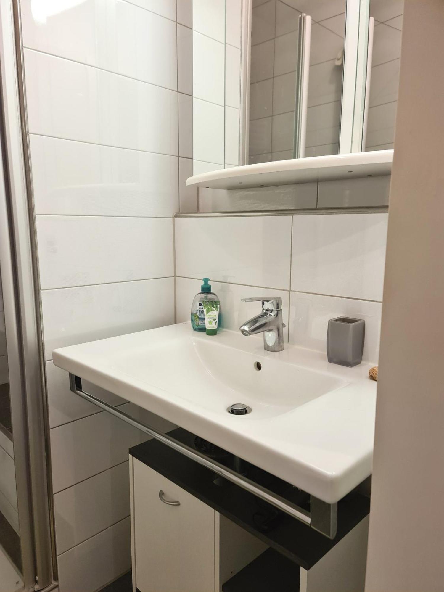Appartement Ruhiges & Gemuetliches Im Herzen Von 300 M Entfernt Vom Duemmer *
